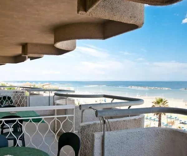 Le Terrazze Sul Mare 公寓式酒店 San Mauro Mare